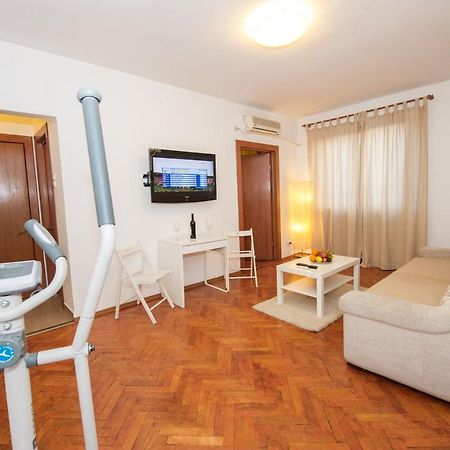 Universitate 1 Apartment Bucharest Exterior photo